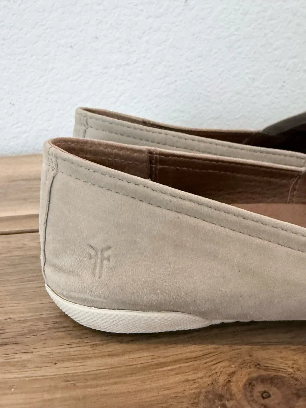 FRYE- Melanie Slip On in Cream - Size 7